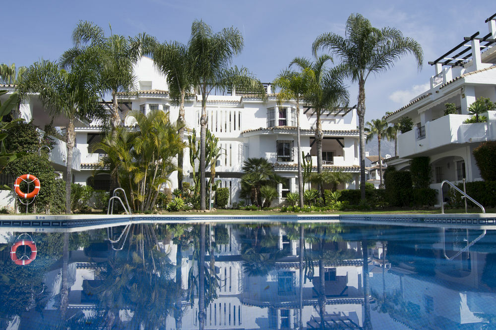 Apartamentos Y Casas Serinamar Marbella El Ángel 외부 사진