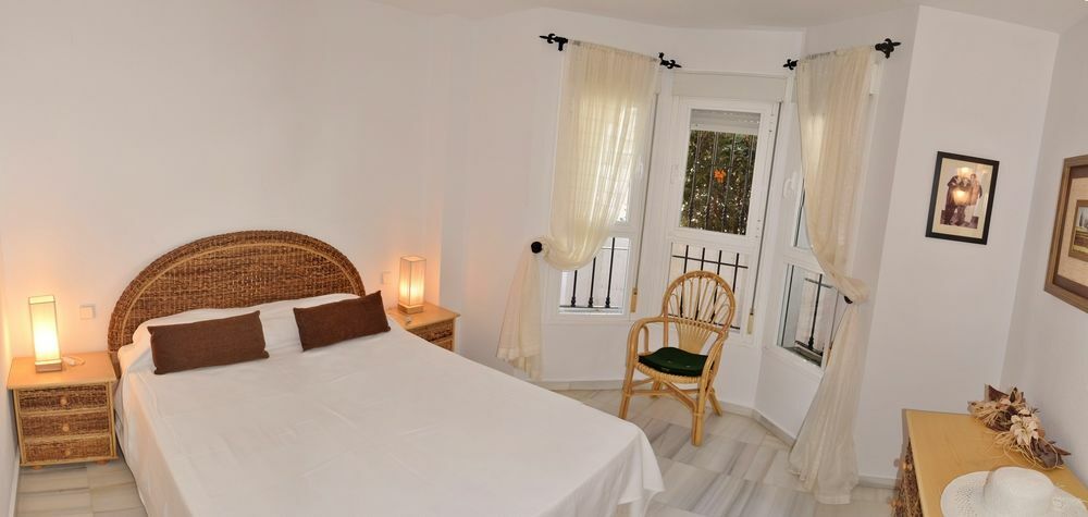 Apartamentos Y Casas Serinamar Marbella El Ángel 외부 사진