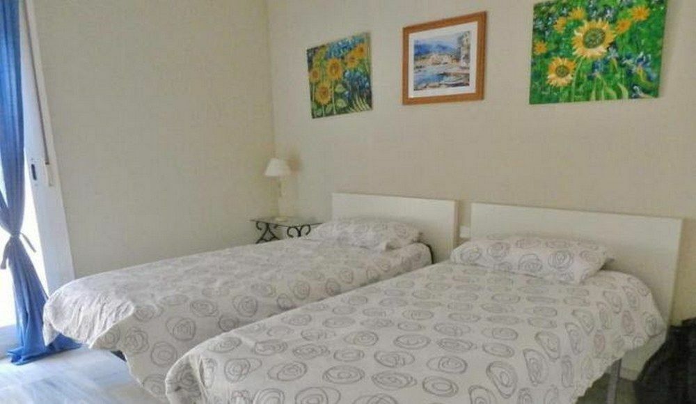 Apartamentos Y Casas Serinamar Marbella El Ángel 외부 사진