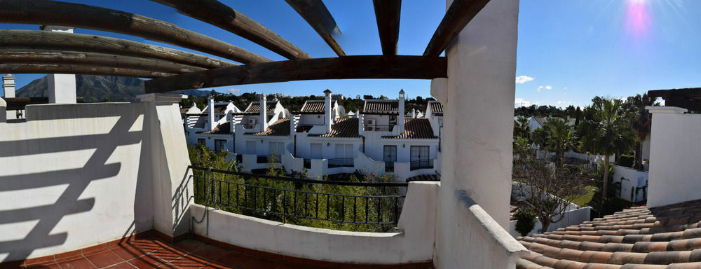 Apartamentos Y Casas Serinamar Marbella El Ángel 외부 사진